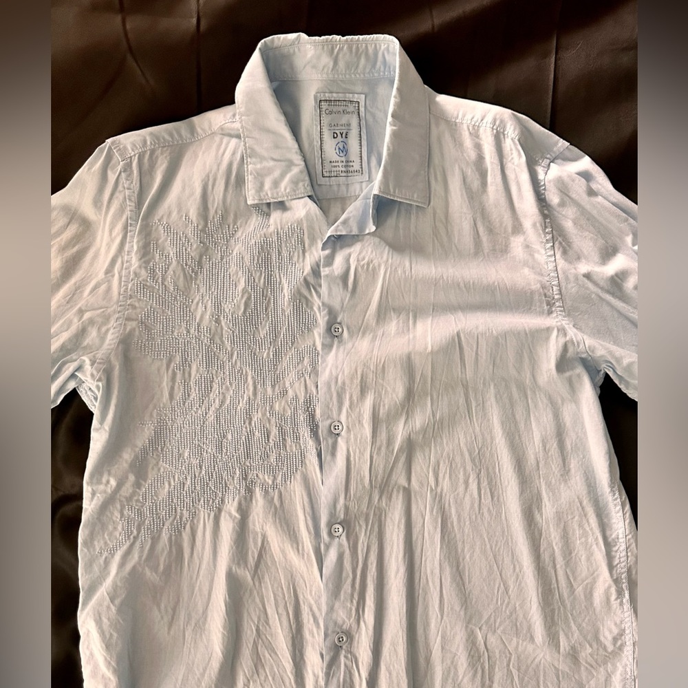 Calvin Klein light weight 100% cotton button down shirt.